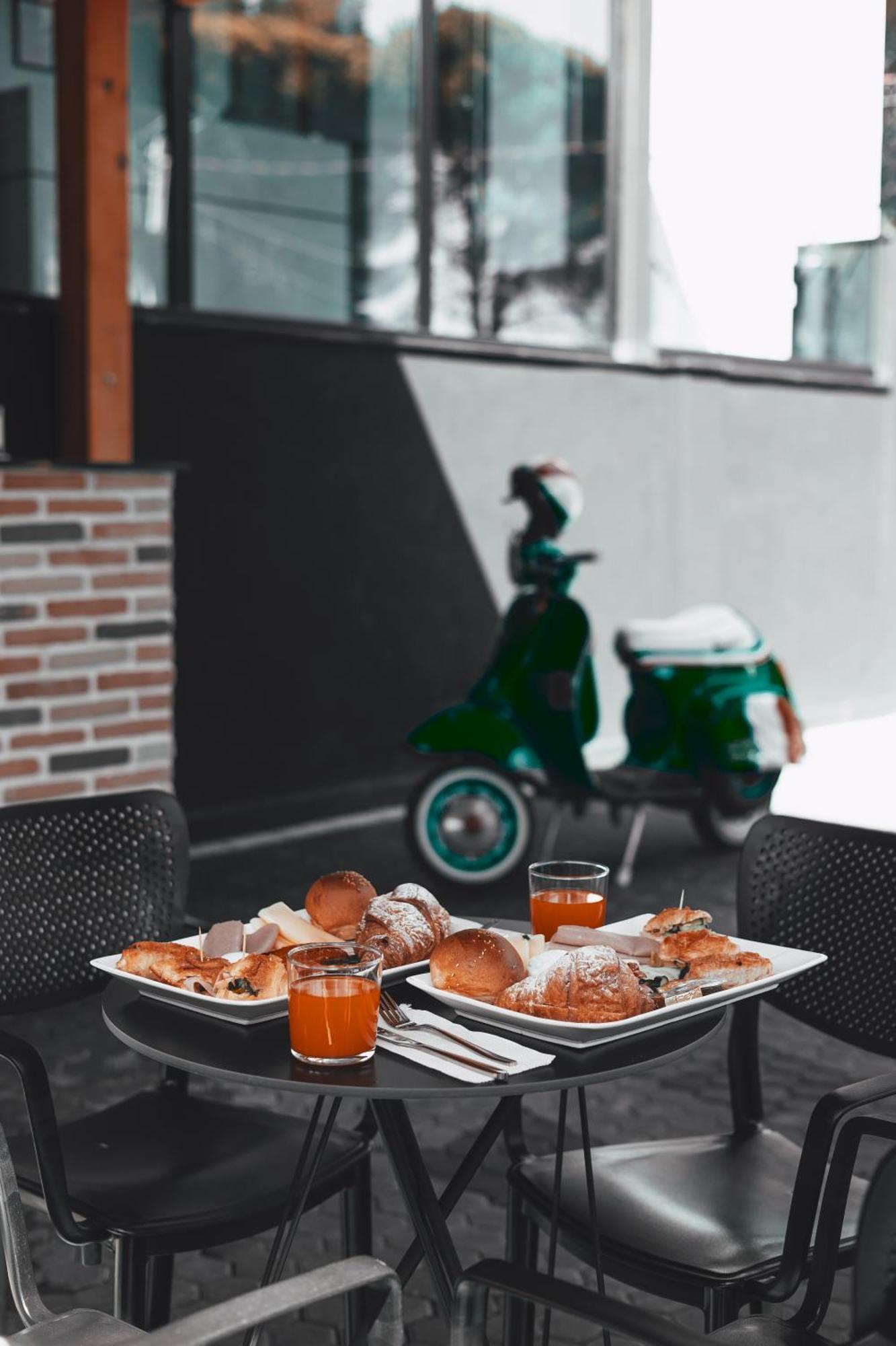 Hotel Beke فلورا المظهر الخارجي الصورة