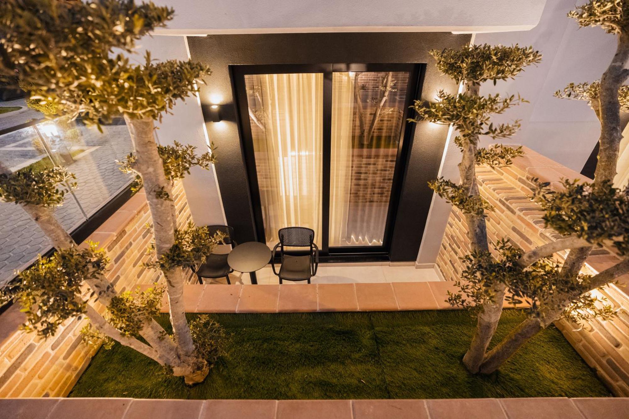 Hotel Beke فلورا المظهر الخارجي الصورة