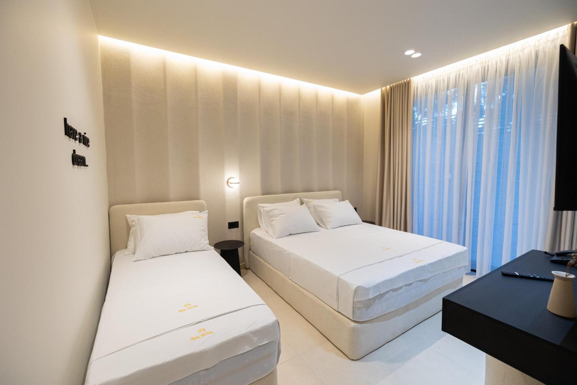 Hotel Beke فلورا المظهر الخارجي الصورة
